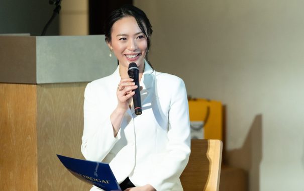 Rachel Leng as Moderator